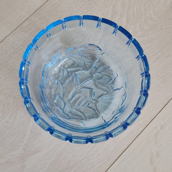 Vintage Retro Ice Blue Glass Bowl Candy Dish floral display  vanity Indonesia - Picture 4 of 5